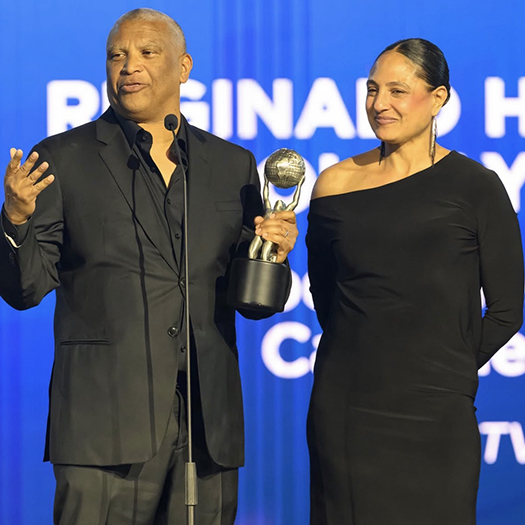 blog/thumbnail_img/shola-stage-naacp-award525.jpg